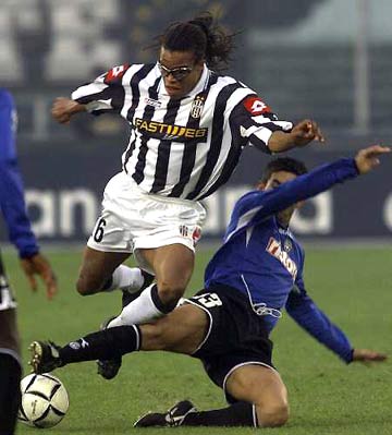 中超历年冠军主帅：仅4位本土教练，穆斯卡特2年2冠