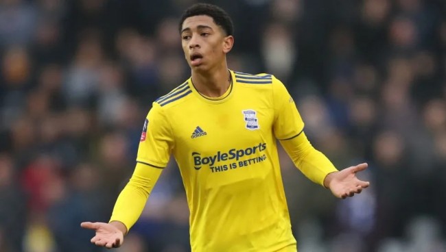 记者：帕尔默缺席欧冠赛前训练，但球员并未受伤