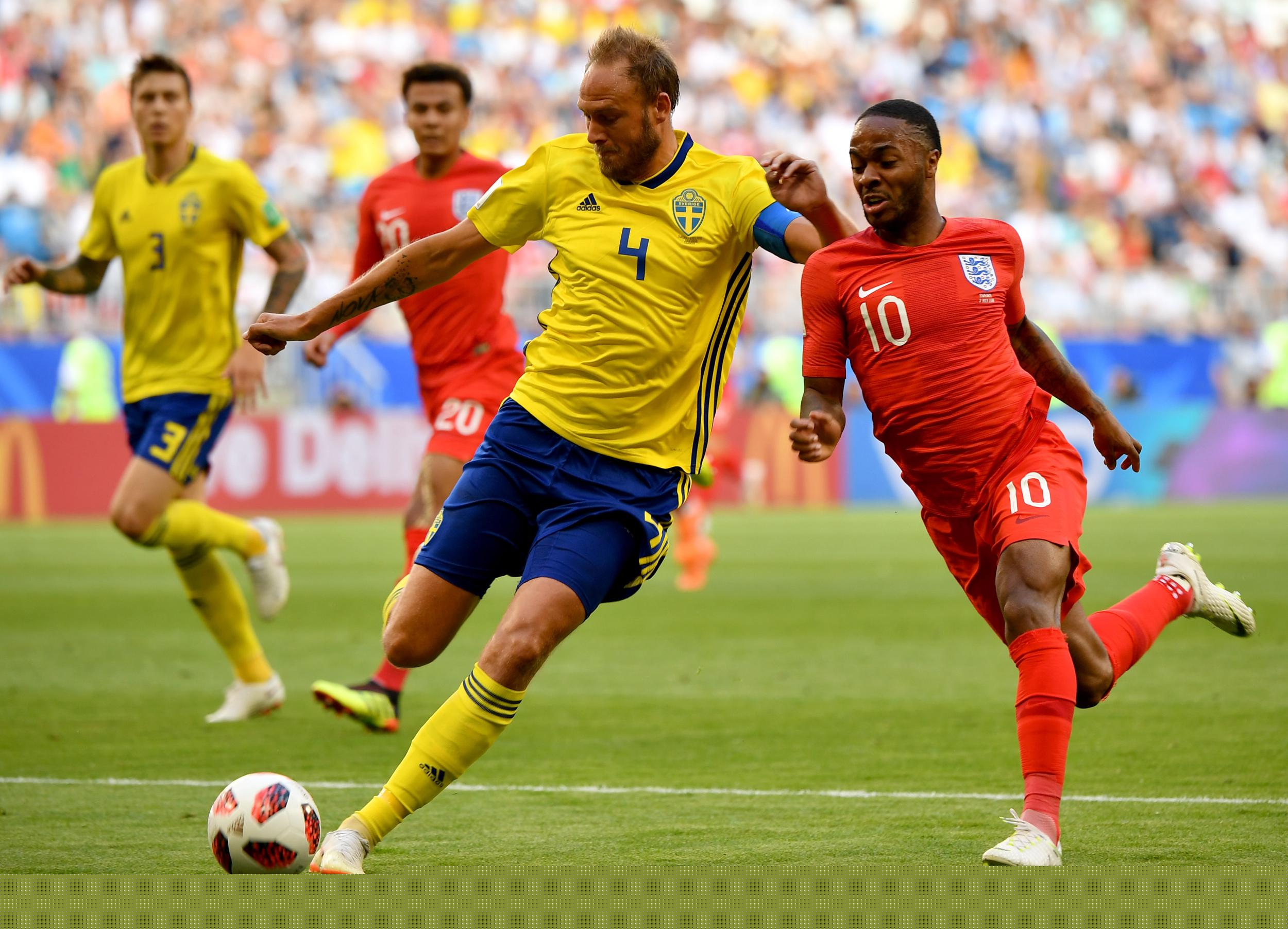 阿德耶米声明：一时轻率购买盲盒买到了武器，对此感到很抱歉（阿德耶米致歉：冲动购盲盒意外抽到武器）