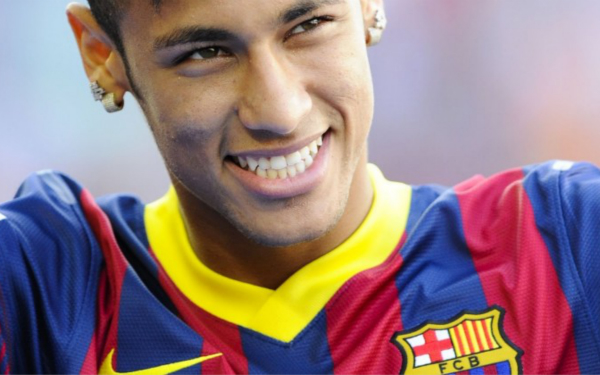 孔帕尼因为人手输球，阿尔特塔则因为人手变得眉清目秀