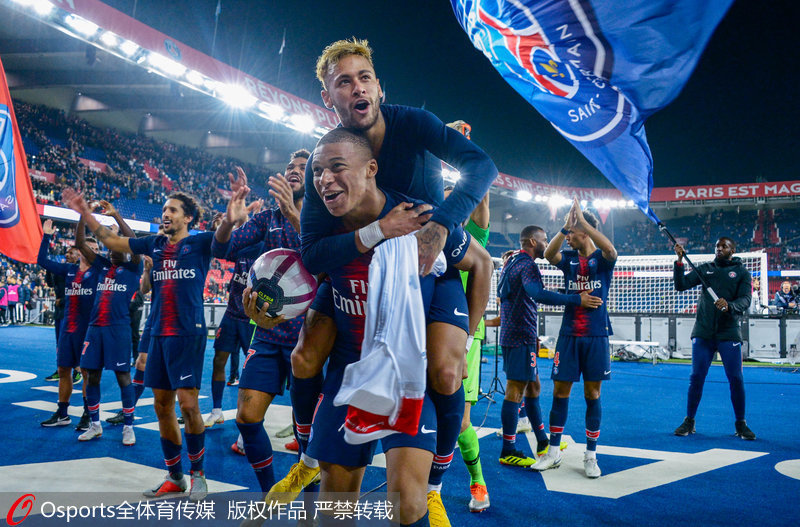 文森特：我们需要里夫斯做自己，每场比赛我们都非常依赖他