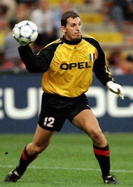 连续三场不胜！费内巴切欧联杯1-3客负萨格勒布迪纳摩（欧联杯客场1-3不敌萨格勒布迪纳摩，费内巴切遭遇三场不胜）