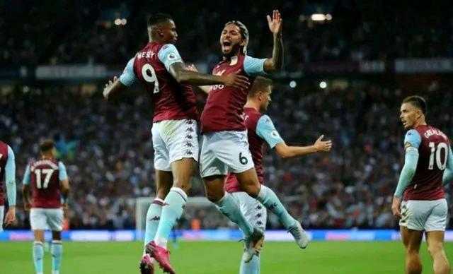 恩昆库转战意甲后表现低迷，转会费3700万欧元成“水漂”，难复巅峰状态。（恩昆库登陆意甲状态低迷，3700万欧转会费恐打水漂，难觅昔日巅峰）