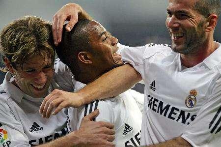 陈艾森领到退役证书，正式告别运动生涯