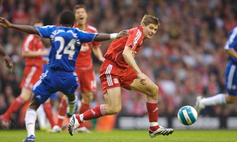 梅西夺冠后发动态庆祝！始终强调团队！还感谢工作人员和管理层！